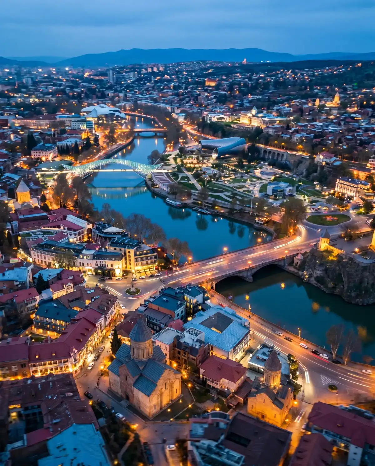 Старый Тбилиси с высоты, мосты через Куру